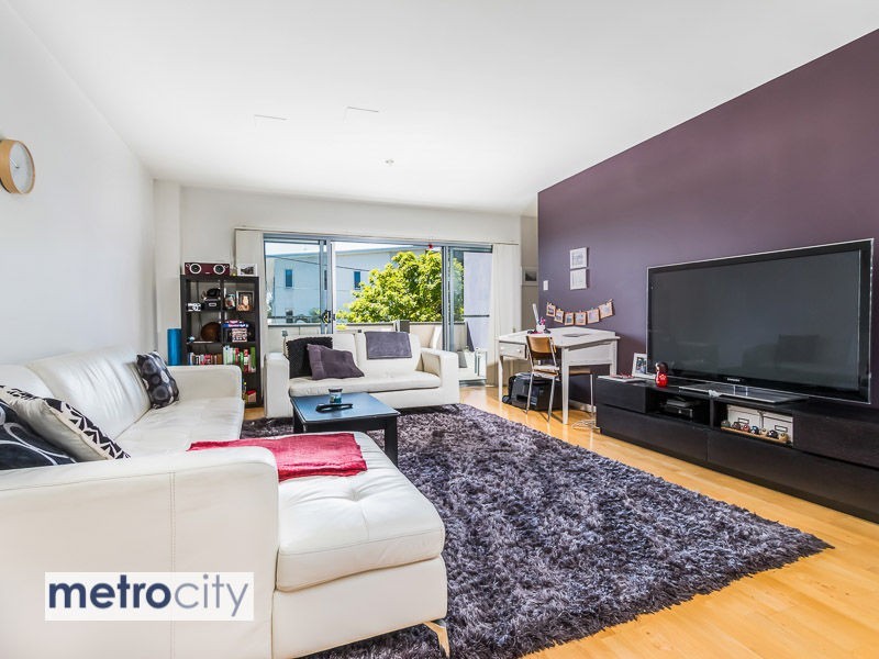 8/4 Elba Lane, Morningside QLD 4170