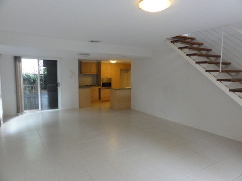 3/101 Ekibin Road, Annerley QLD 4103