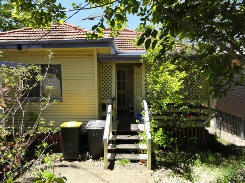 17 Tranters Avenue, Camp Hill QLD 4152