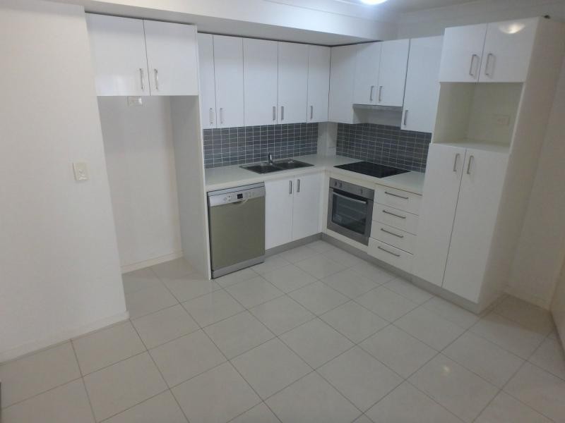 27/108 Nicholson Street, Greenslopes QLD 4120