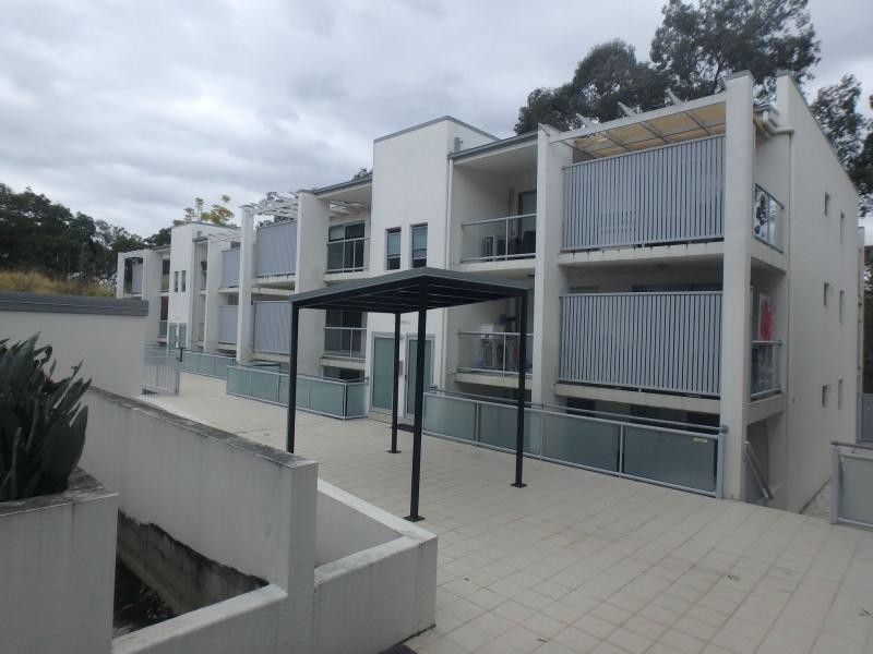 27/108 Nicholson Street, Greenslopes QLD 4120