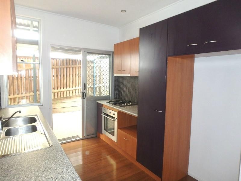 32 Hove Street, Highgate Hill QLD 4101