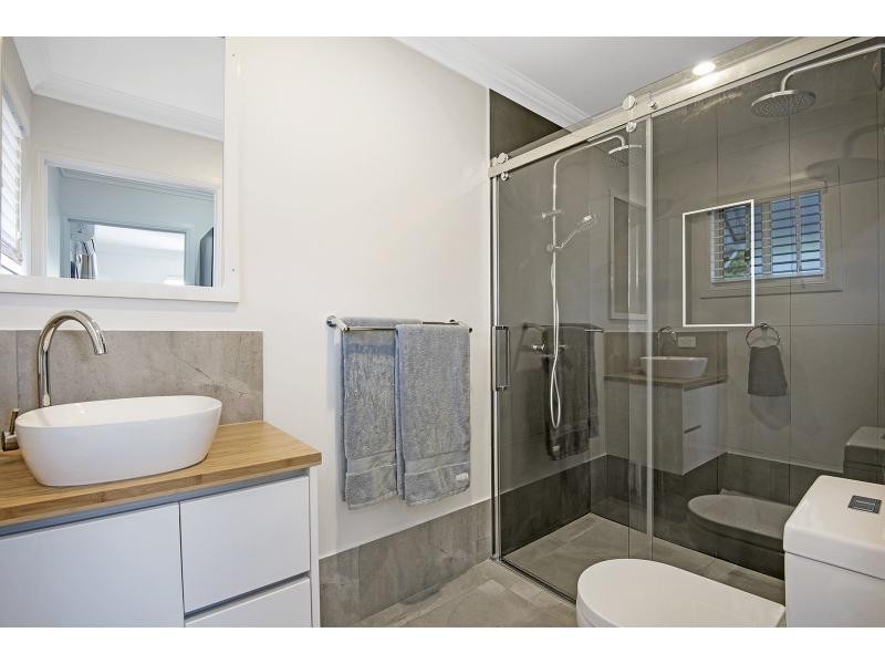 2/91 Kingsbury Street, Norman Park QLD 4170