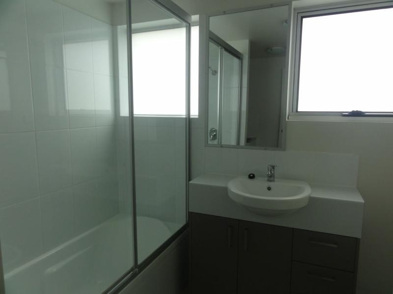 12/159 Clarence Road, Indooroopilly QLD 4068