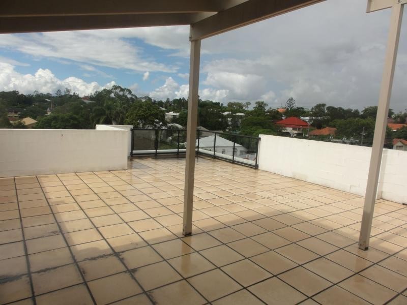 12/159 Clarence Road, Indooroopilly QLD 4068