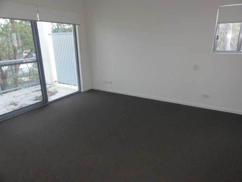 28 108 Nicholson Street, Greenslopes QLD 4120