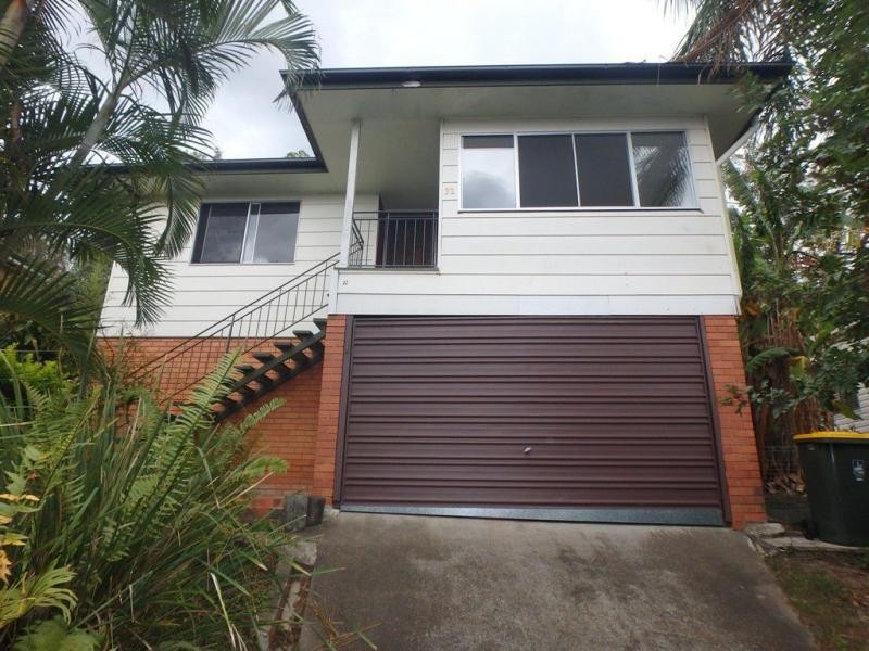 32 Bankside Street, Nathan QLD 4111