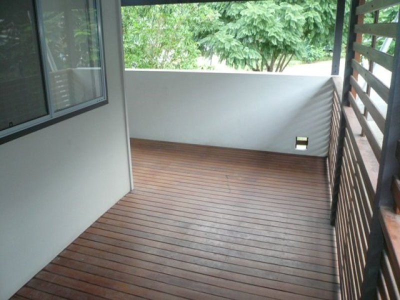 2/80 Clarence Road, Indooroopilly QLD 4068