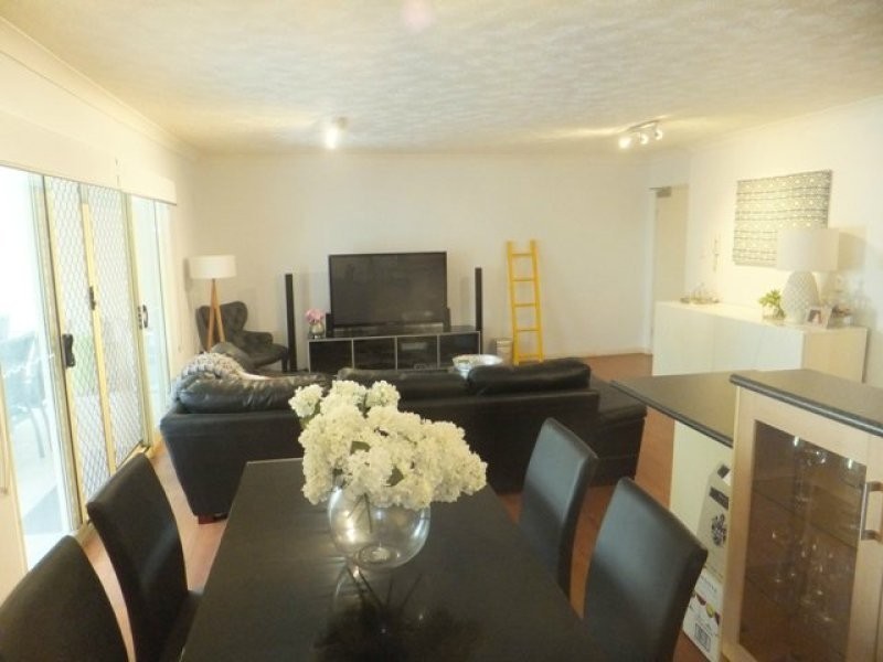 Unit 3/4 Bonney Avenue, Clayfield QLD 4011