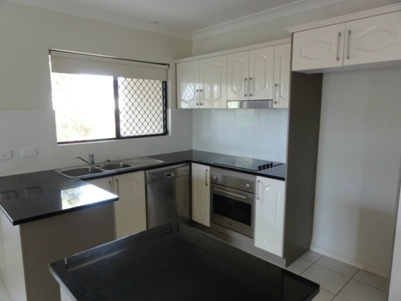 2/97 Wallace Street, Chermside QLD 4032
