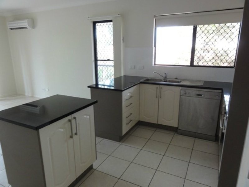 2/97 Wallace Street, Chermside QLD 4032