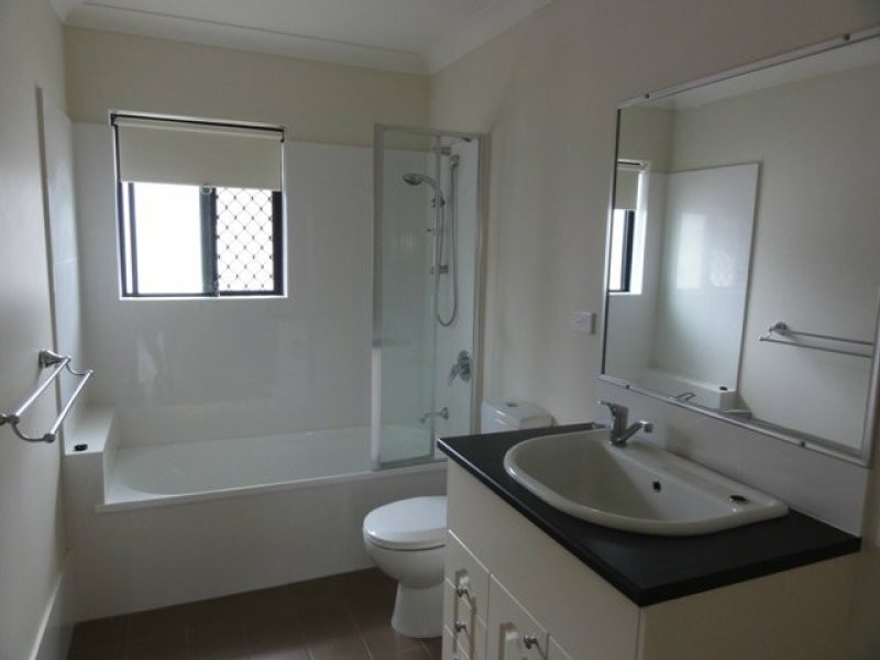 2/97 Wallace Street, Chermside QLD 4032