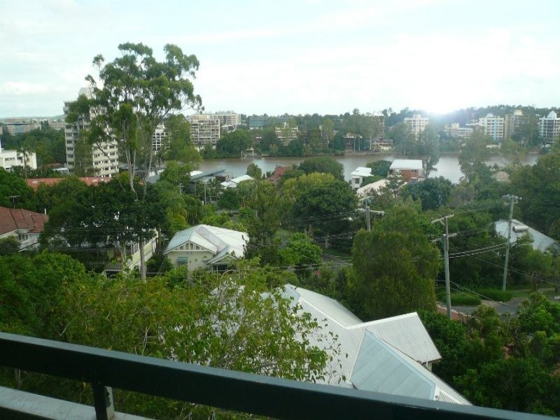 9/8 Doris Street, Highgate Hill QLD 4101
