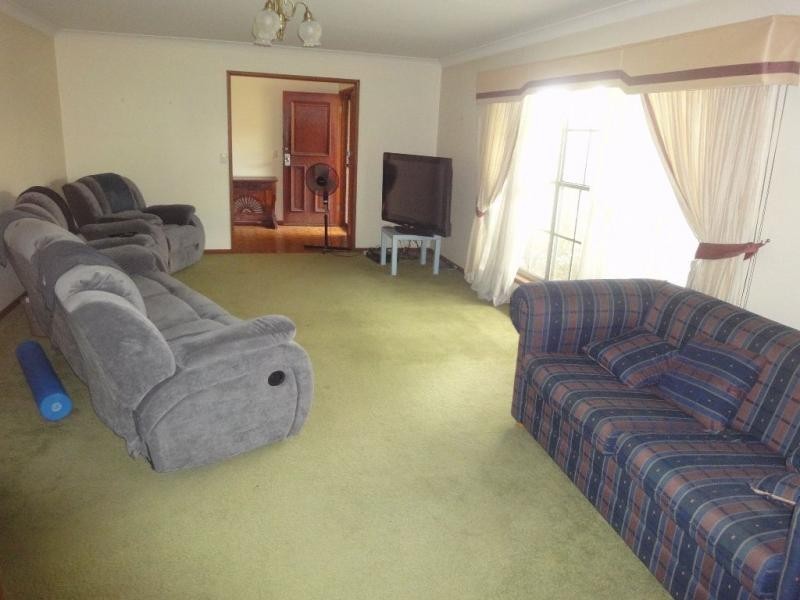 65 Janda Street, Robertson QLD 4109