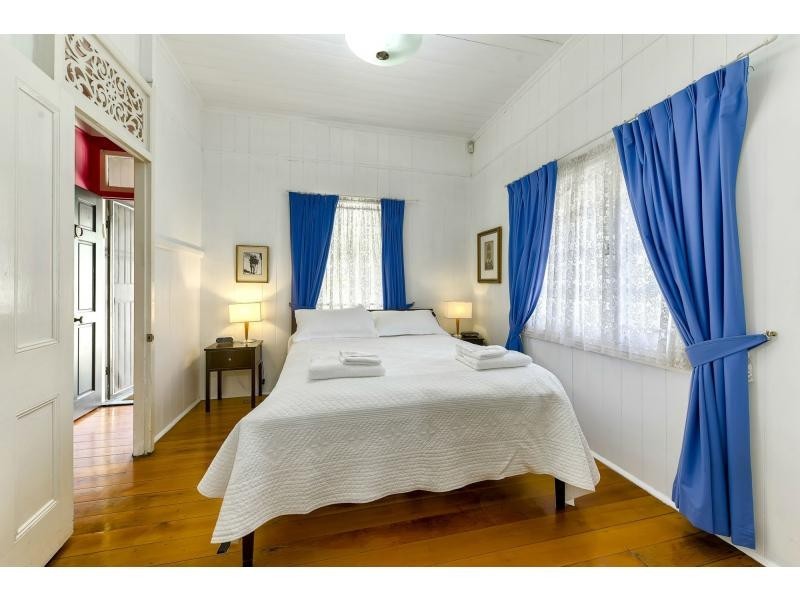 2 Raven Street, West End QLD 4101