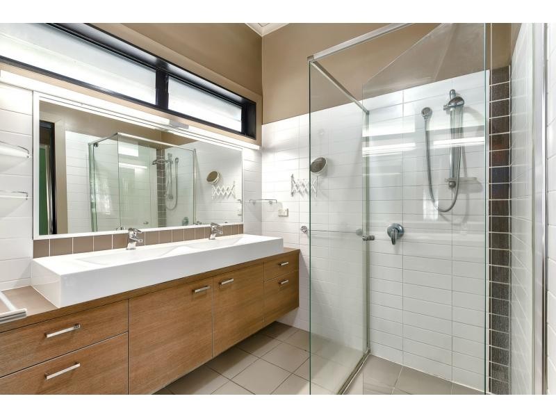 2 Raven Street, West End QLD 4101