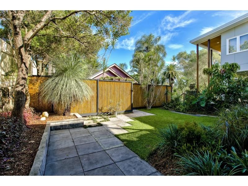 2 Raven Street, West End QLD 4101