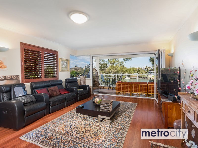 4/9 Dudley Street, Highgate Hill QLD 4101