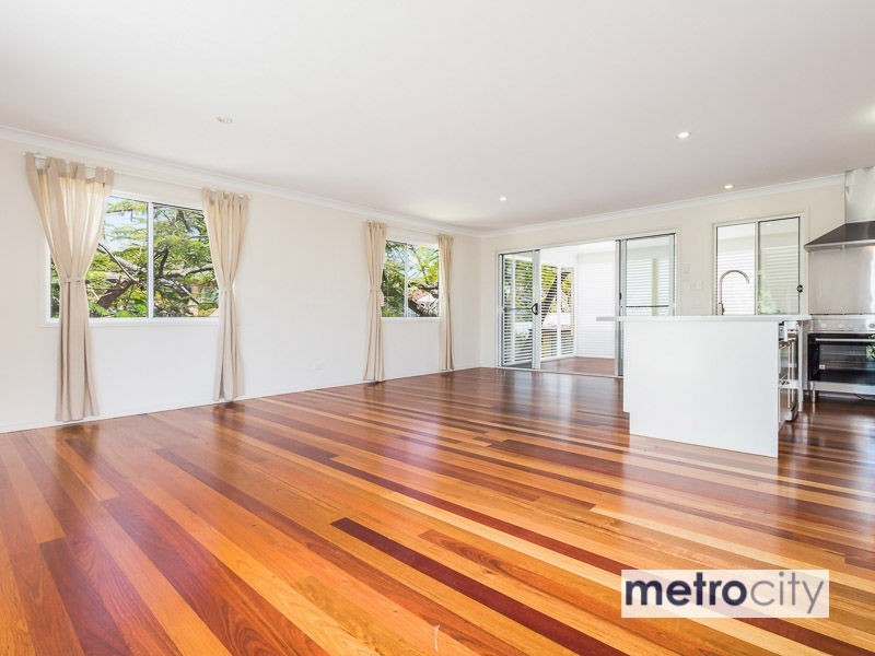 72 Halstead Street, Coorparoo QLD 4151