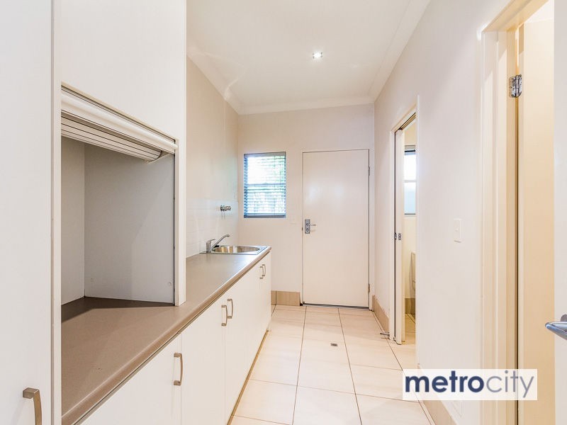 1 Lochaber Street, Dutton Park QLD 4102