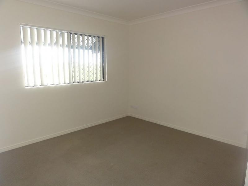 26-28 Bradley Avenue, Kedron QLD 4031