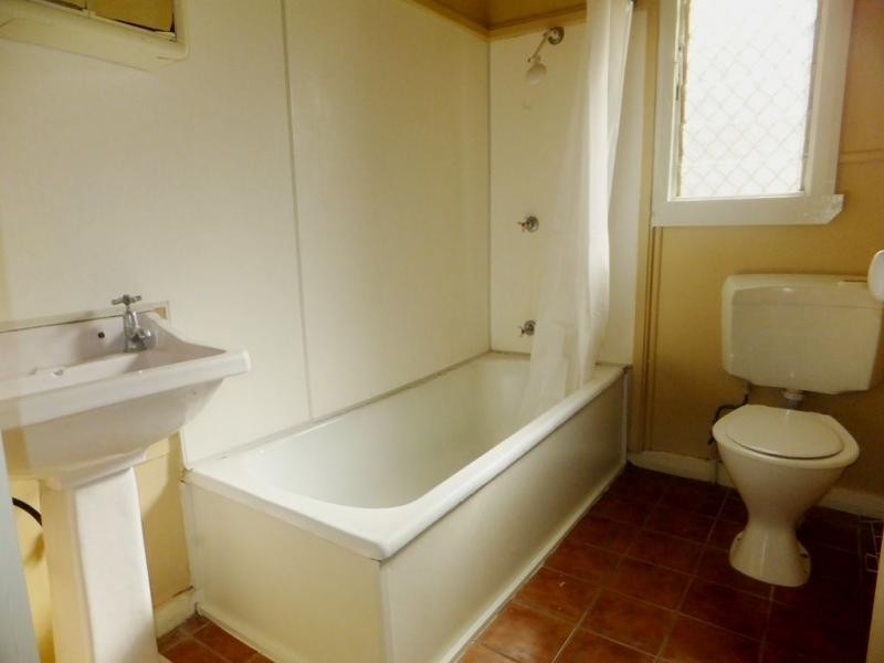 52 Wongara Street, Clayfield QLD 4011