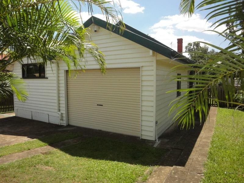 39 Turley Street, Fairfield QLD 4103