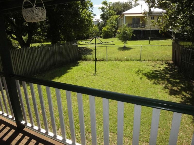 39 Turley Street, Fairfield QLD 4103