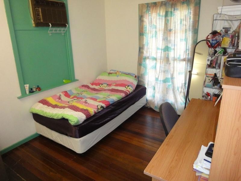 39 Turley Street, Fairfield QLD 4103