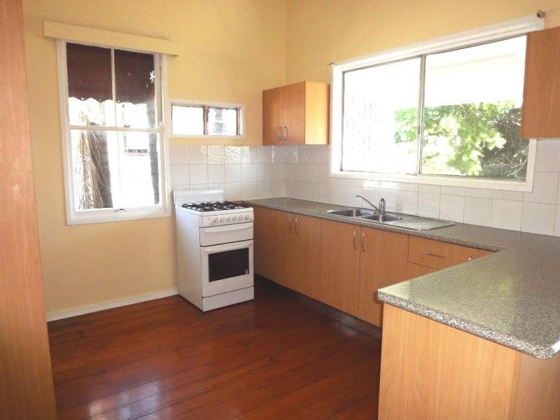 14 Lackey Avenue, Coorparoo QLD 4151