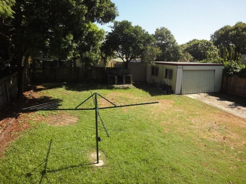 14 Lackey Avenue, Coorparoo QLD 4151