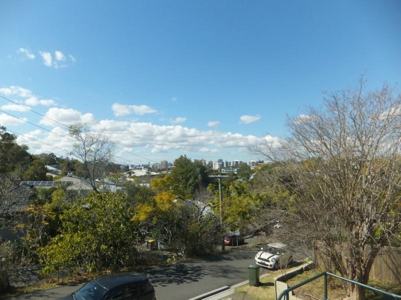 2/30 Dart Street, Auchenflower QLD 4066