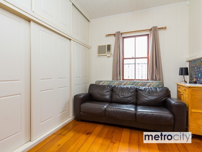 38 Gray Road, West End QLD 4101