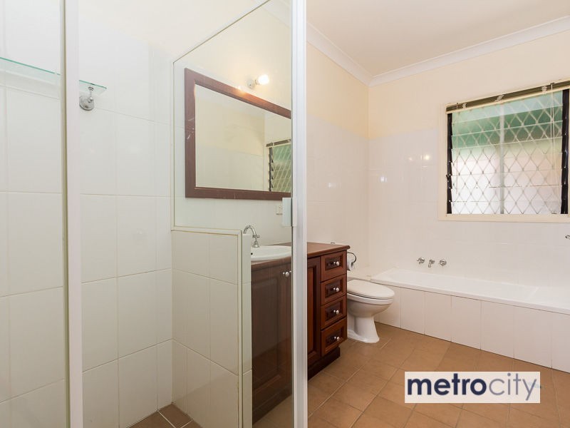 24 Ashfield Street, East Brisbane QLD 4169