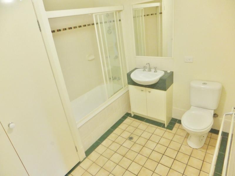 26 Paradise Street, Highgate Hill QLD 4101