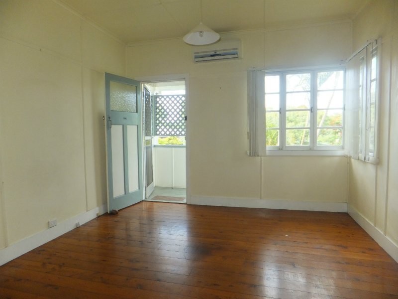 81 White Street, Graceville QLD 4075