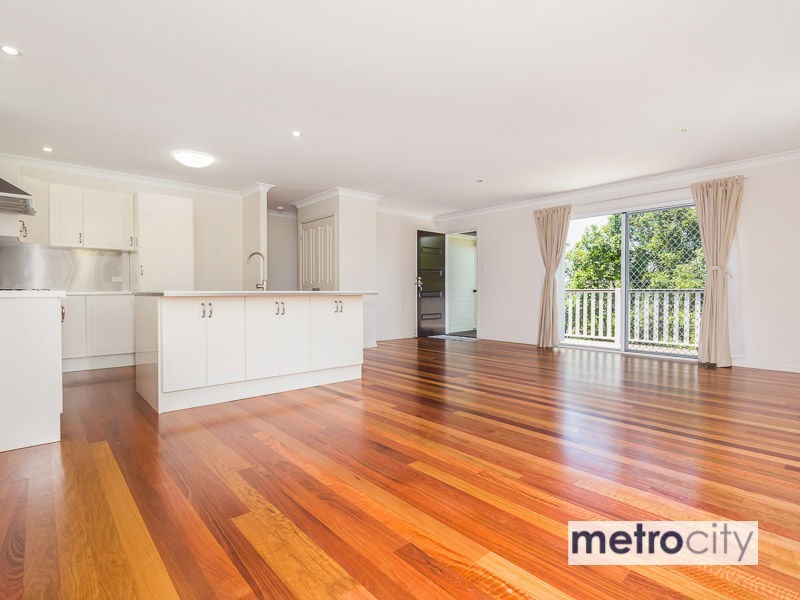 72 Halstead Street, Coorparoo QLD 4151
