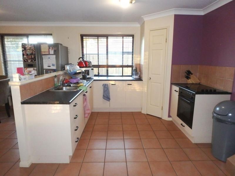 9 Belvedere Close, Forest Lake QLD 4078