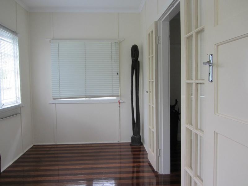 19 Ashby Street, Fairfield QLD 4103