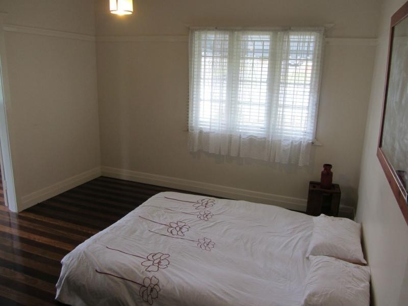 19 Ashby Street, Fairfield QLD 4103