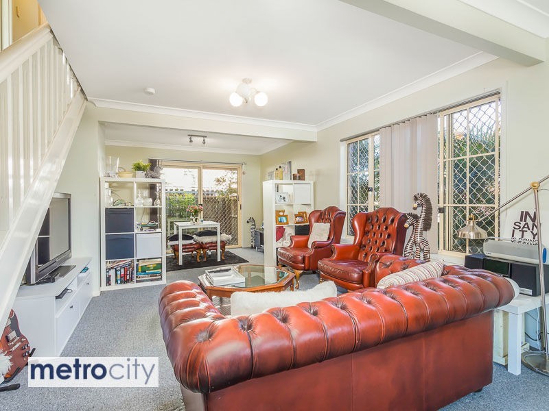4/135 Park Road, Yeerongpilly QLD 4105
