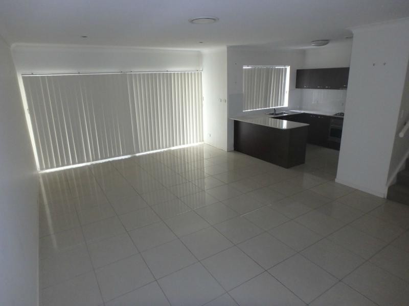 2/40 Julia Street, Wavell Heights QLD 4012