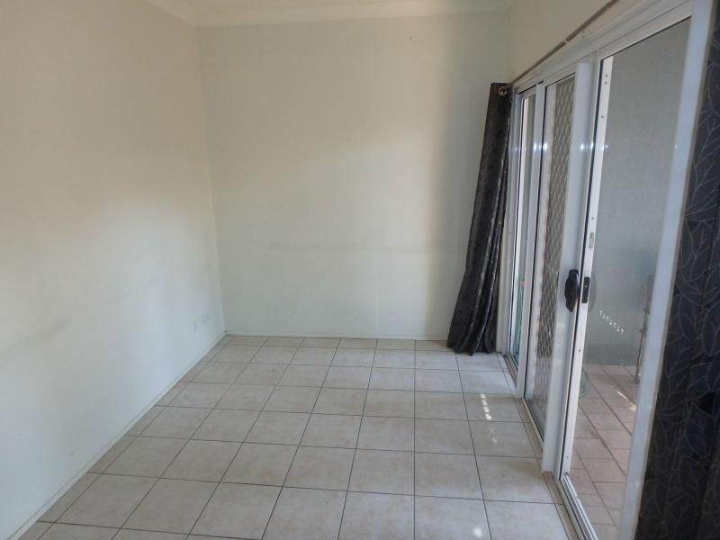 2/12 Wilkie Street, Yeerongpilly QLD 4105