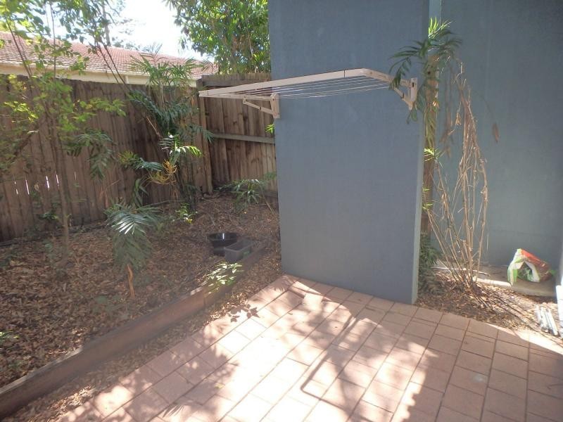 2/12 Wilkie Street, Yeerongpilly QLD 4105