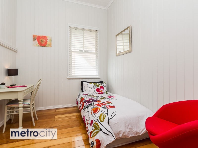 8 Colin Street, South Brisbane QLD 4101