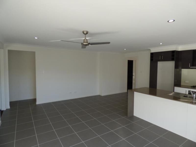 19 Sanctuary Close, Springfield Lakes QLD 4300