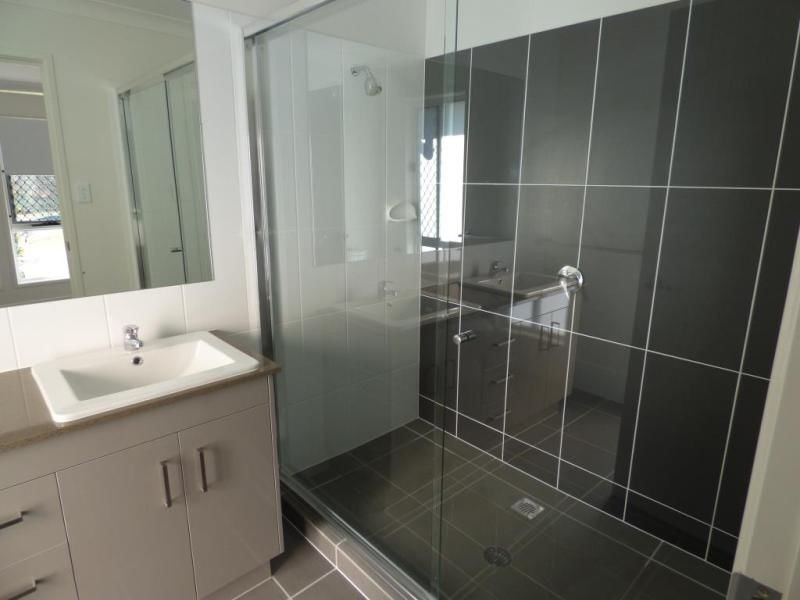 19 Sanctuary Close, Springfield Lakes QLD 4300