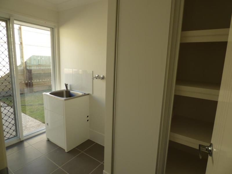 19 Sanctuary Close, Springfield Lakes QLD 4300