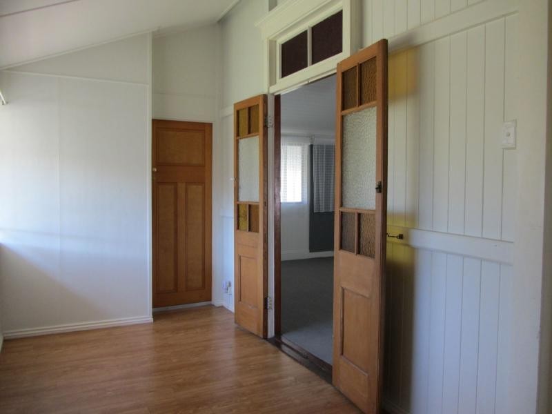 46 Wilkins Street West, Fairfield QLD 4103