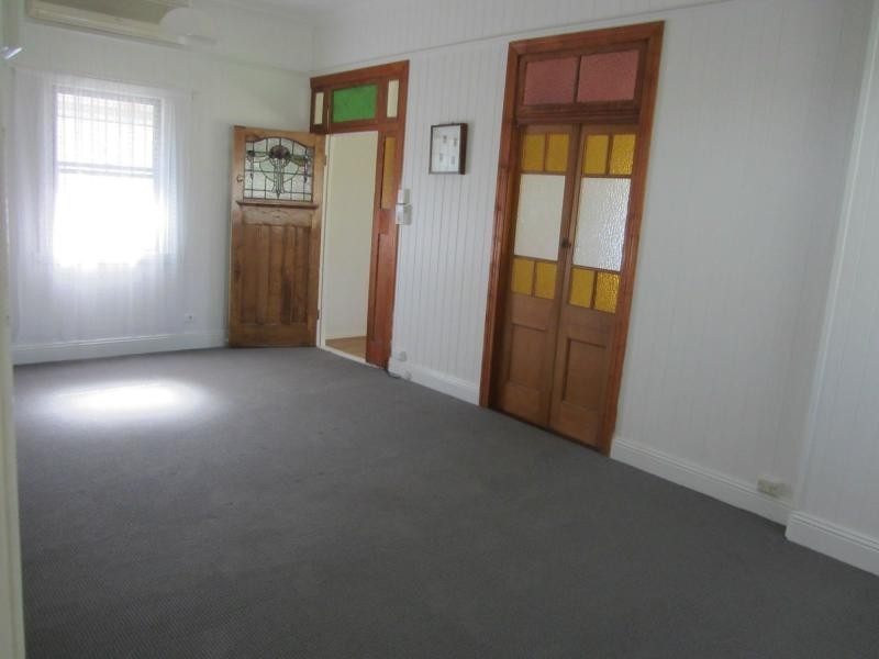 46 Wilkins Street West, Fairfield QLD 4103